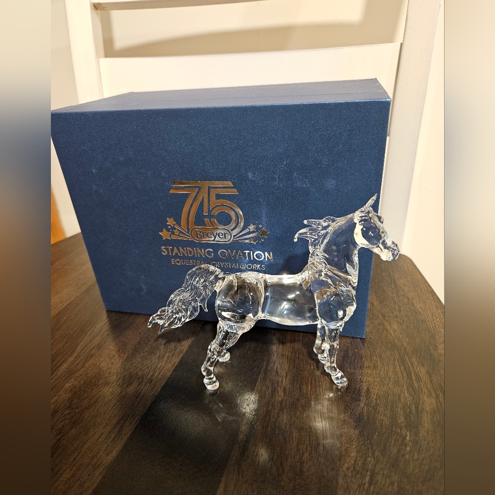 Breyer Standing‎ Ovation Horse